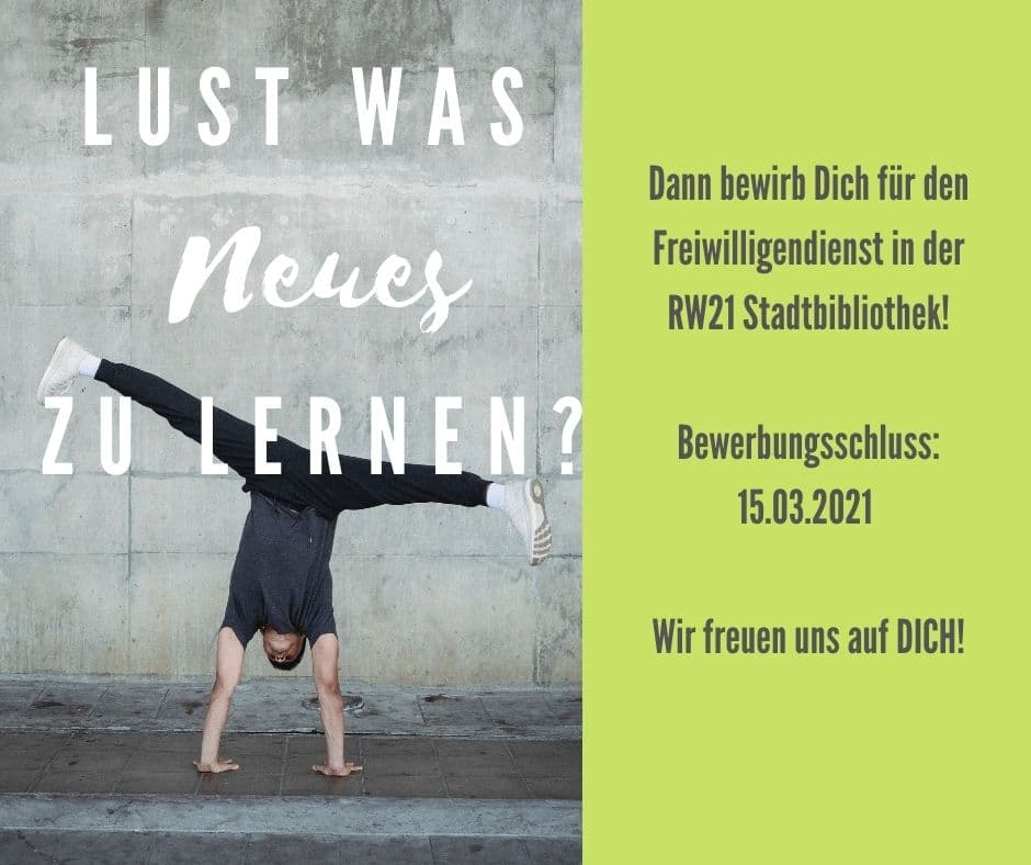 junger Mann der Handstand vor Mauer macht.