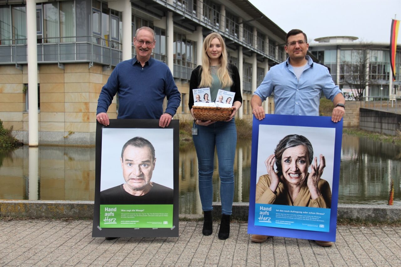 Dr. Klaus von Stetten, Leiter des Bayreuther Gesundheitsamts, Katrin Kürzdörfer, Geschäftsstellenleiterin der Gesundheitsregionplus, und Thomas Helminger, Leiter des Fachdienstes Prävention und Gesundheitsförderung (FPG).