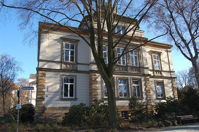 Blick auf das Jean-Paul-Museum