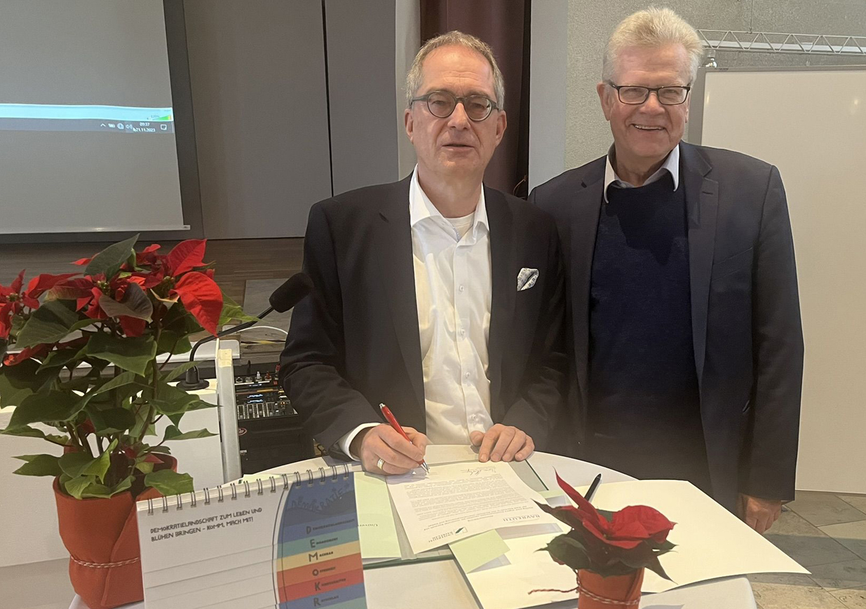 Universitäts-Präsident Prof. Dr. Stefan Leible und Oberbürgermeister Thomas Ebersberger. | Foto: Universität Bayreuth
