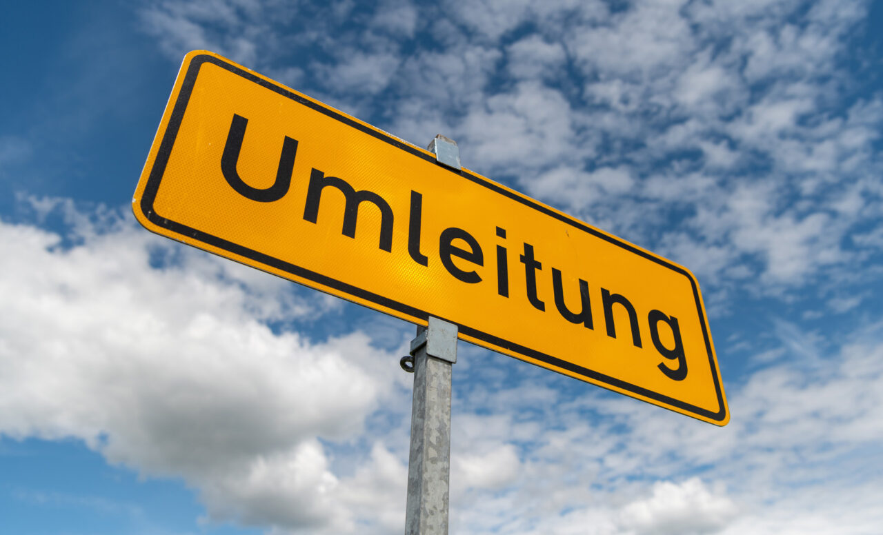 Umleitungsschild | Foto; Adobe Stock