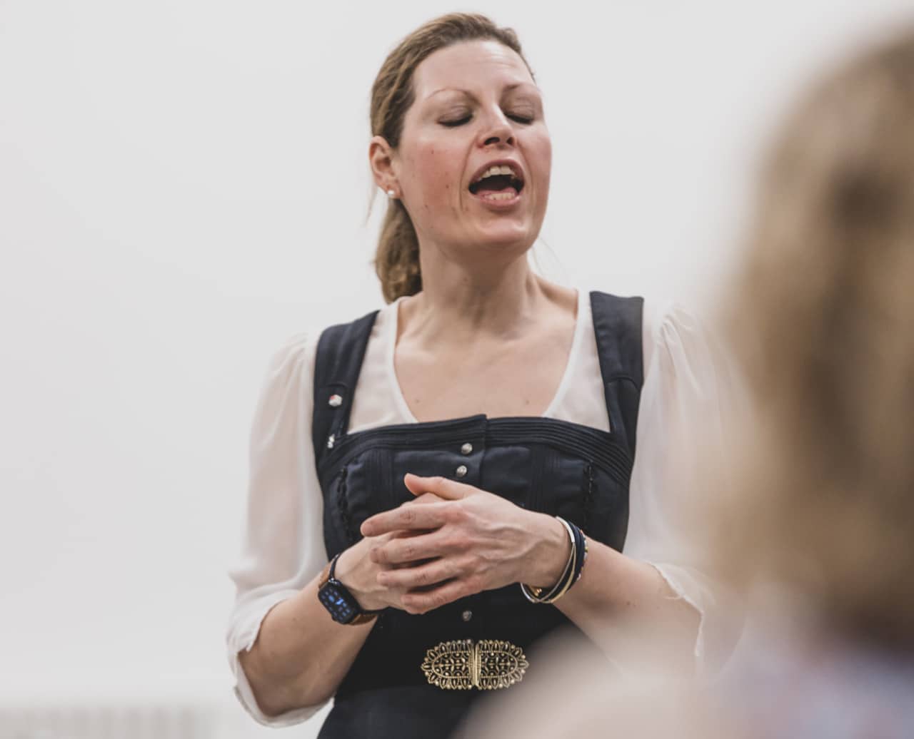 Carolin Pruy-Popp singt. | Foto: Matthias Ettinger