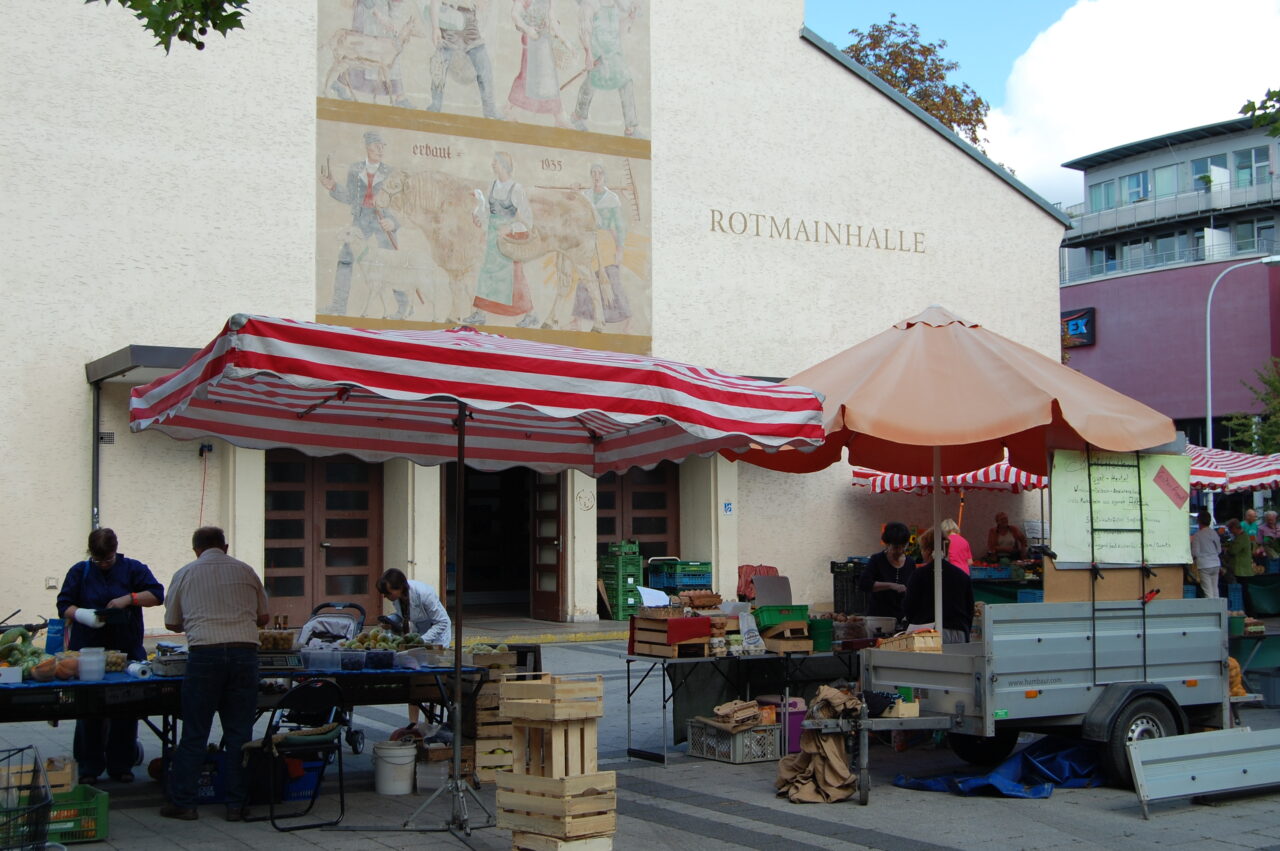 Eingangsbereich der Rotmainhalle. | Foto: Stadt Bayreuth