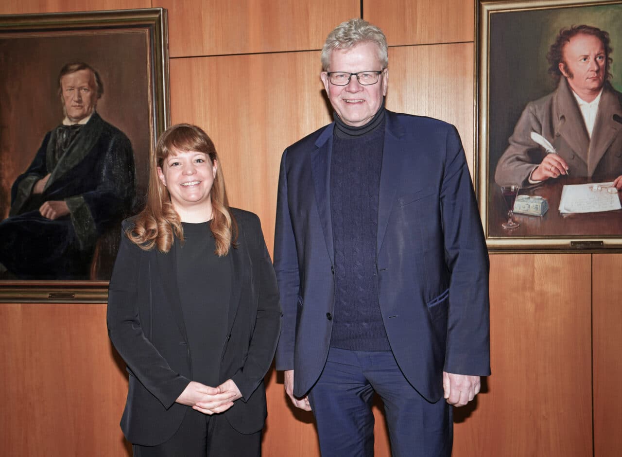 Bayreuths neue Kultur- und Wirtschaftsreferentin Eva Christina Bär mit Oberbürgermeister Thomas Ebersberger. | Foto: Stadt Bayreuth